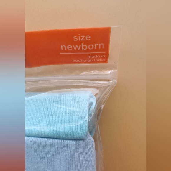 6 Pack Newborn Short Sleeve Bodysuit Set - Picture 8 of 9